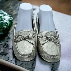 NEW Crown & Ivy Vegan Gold Loafer / Flat, Sz 7